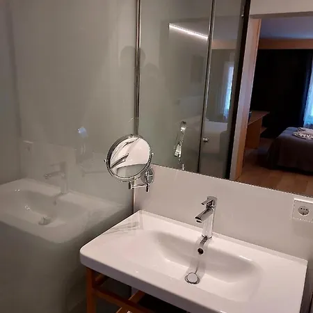 Otel Mirtil 3*